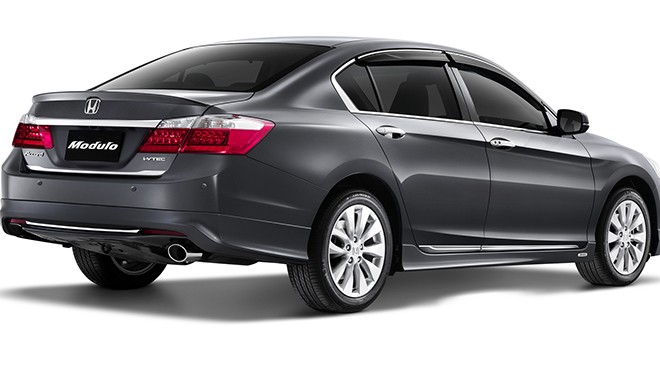 Cận cảnh Honda Accord mẫu mới giá 1,47 tỷ đồng - ảnh 1